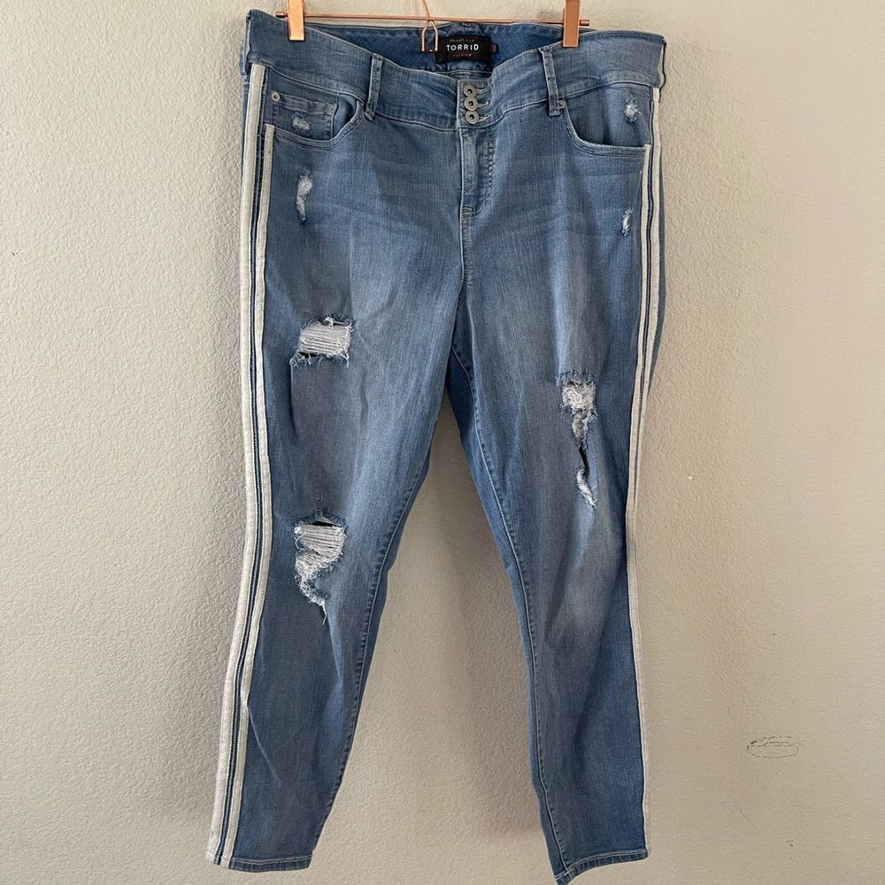 Torrid side stripe jegging skinny jeans